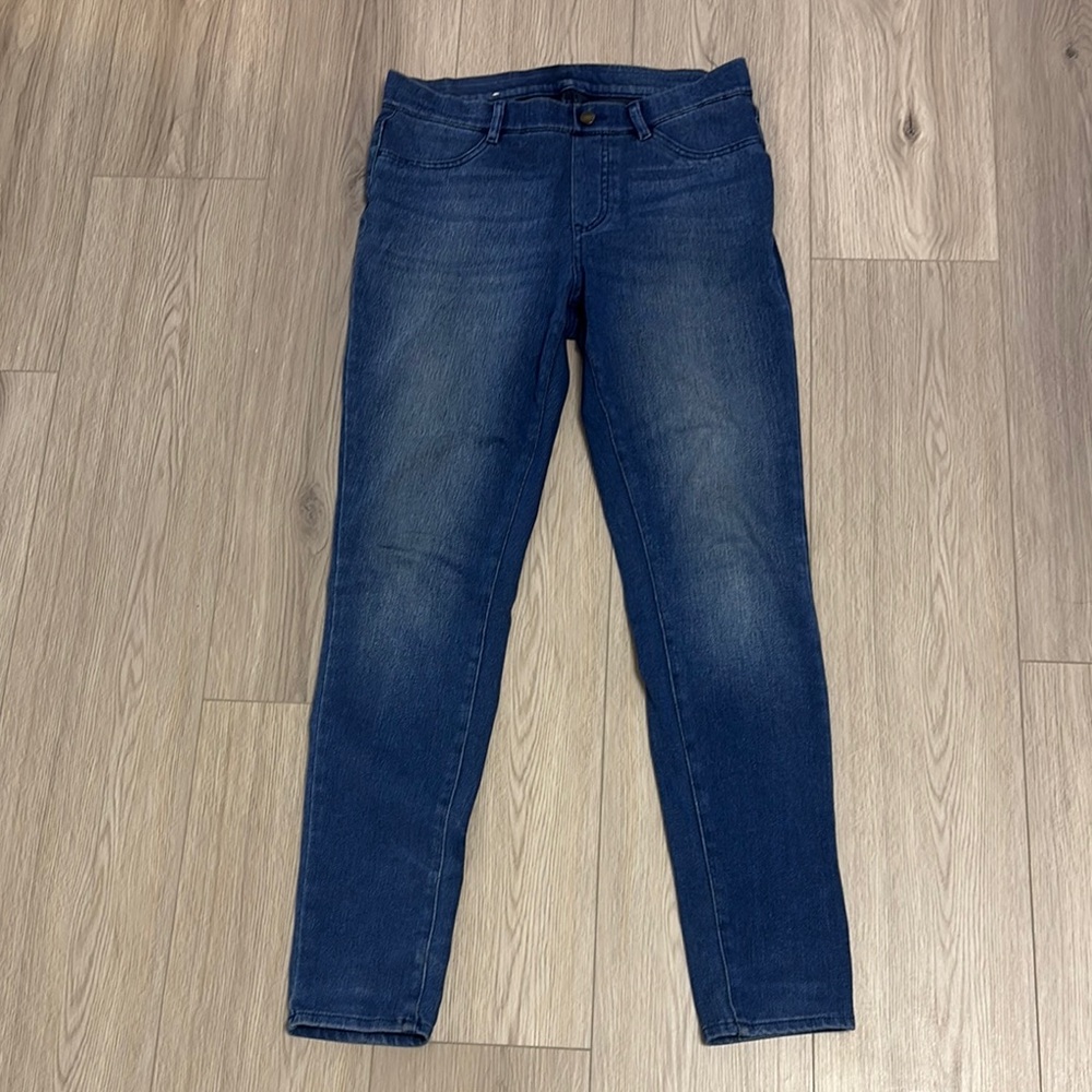 Uniqlo women’s extra stretchy jean leggings size M